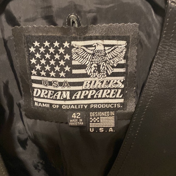 LEATHER VEST - Picture 2 of 3